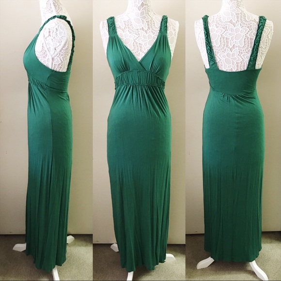 Dresses & Skirts - Green Maxi Dress
